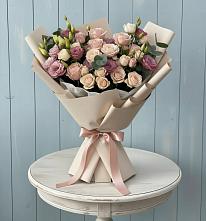 Букет цветов из:  Розы и Лизиантусы во Фрязево