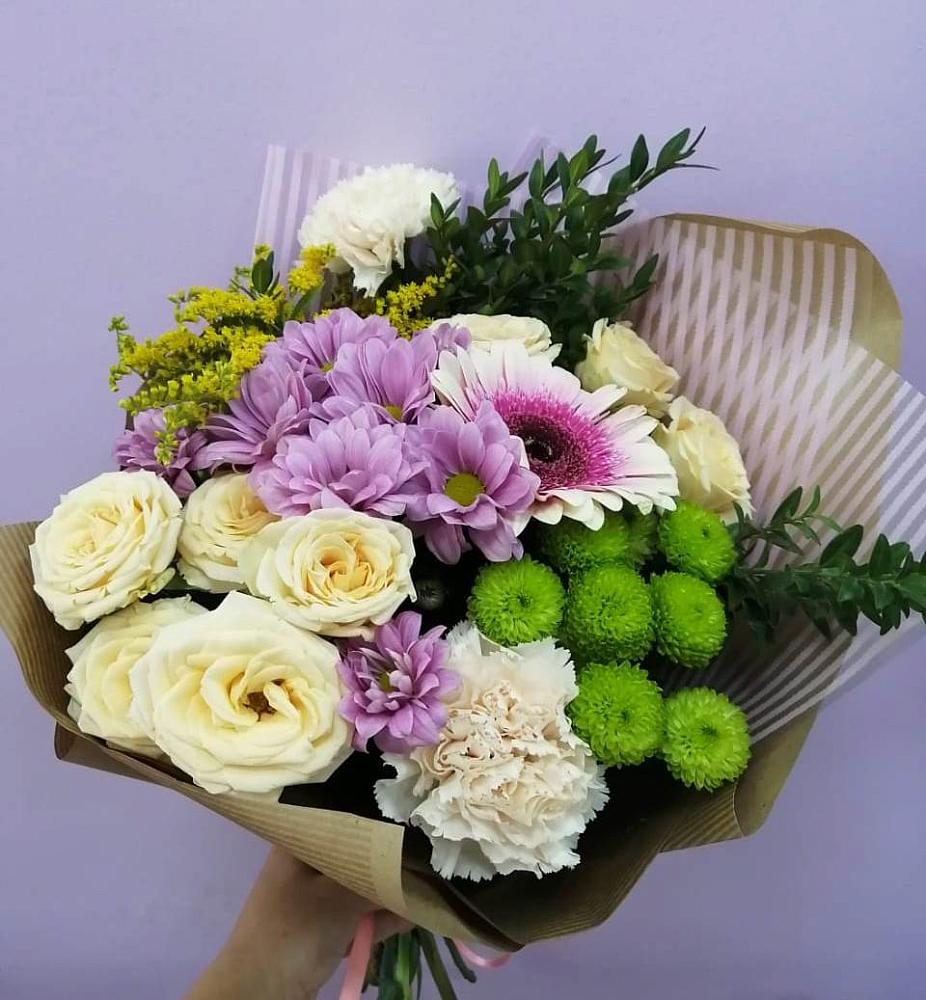 Букет цветов из: Хризантемы, Розы, Гвоздики и Герберы во Фрязево