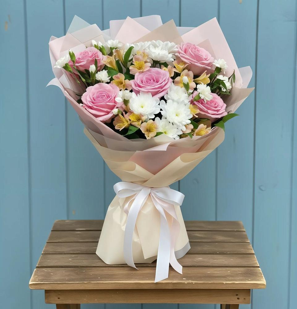 Букет цветов из: Гвоздики, Орхидеи и Розы во Фрязево