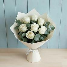 Букет Белые розы в Эвкалипте во Фрязево
