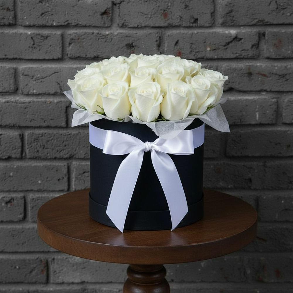 Цветочная композиция из Розы в шляпной коробке во Фрязево