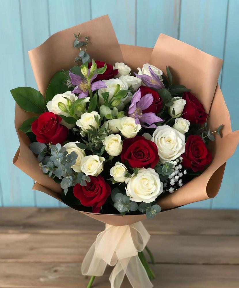 Букет цветов из: Розы и Альстромерии во Фрязево